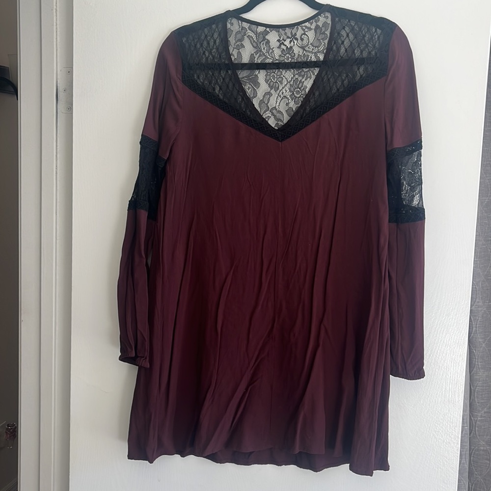 Pretty Express dress with lace! - Picture 3 of 3